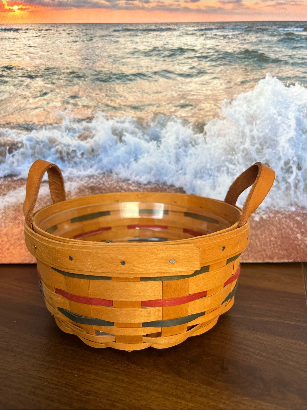 Longaberger 1999 small round basket.